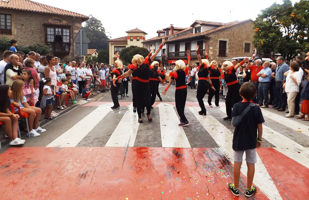 Las carrozas y carretas más originales tomarán el viernes Novales